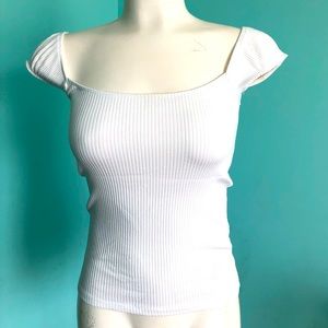 Aritzia Wilfred Free Women’s T-Shirt XS